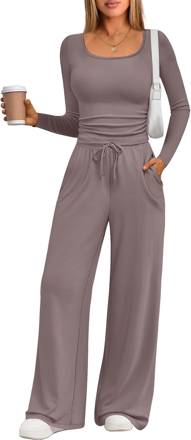 Trendy Queen 2-Piece Lounge Set - Women's Scoop Neck Crop Top & Wide Leg Pants with Pockets