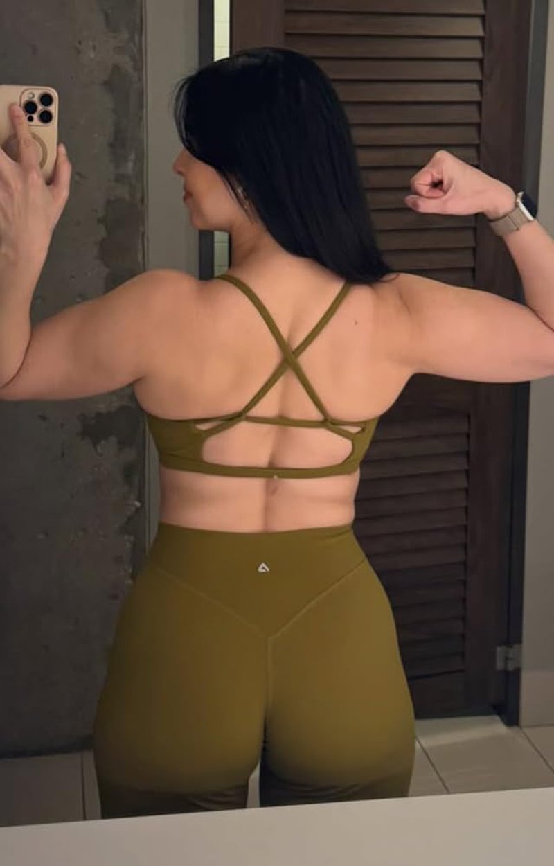Aoxjox Women's Workout Sports Bras Cross Back Fitness Athletic Velura Ruched Bra PlushFlex™ Yoga Crop Tank (Moss, Medium)