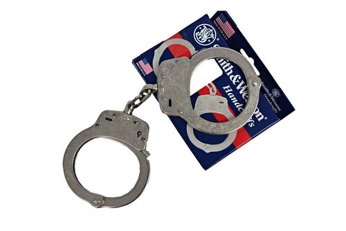 Smith and Wesson 100 - Chain Handcuff