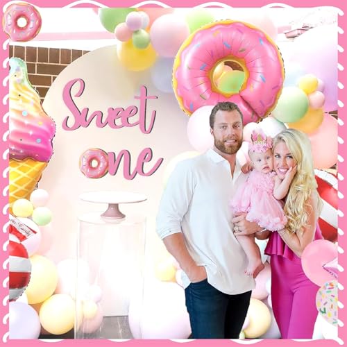 Wooden Sweet One Birthday Sign Decals for Backdrop Baby Girls First Birthday Decorations Donut Birthday Party Supplies for 1 Year Old Girl Sweet First Birthday Party Sign Banner Baby Girls Photo Props