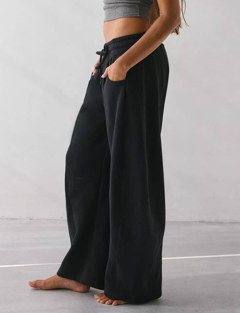 HeSaYep Women's Wide Leg Barrel Sweatpants Fleece Lined Baggy Sweat Pants Drawstring High Waisted Casual Pants Cotton Palazzo Trousers with Pockets Black M