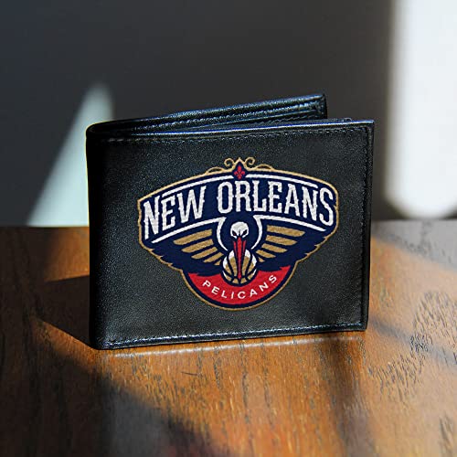 Embroidered Black Leather Billfold Wallet - Chicago Bears 3.25" x 4.25"