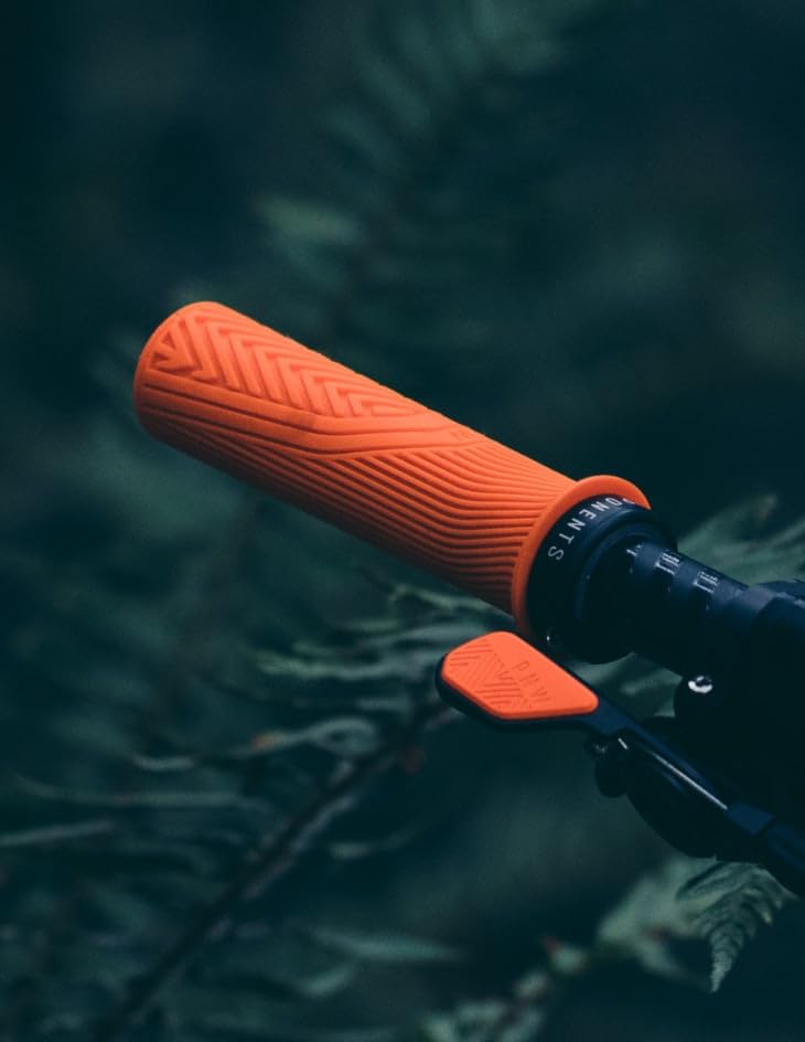 Loam MTB Bike Grips - Mountain Bike Handlebar Grips - Blackout XL