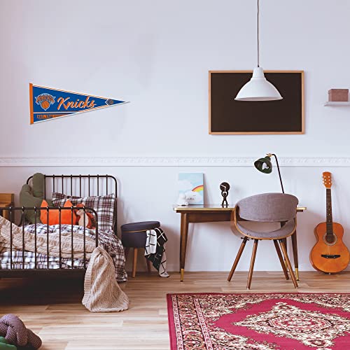 New York Knicks 12" x 30" Felt Wall Pennant - NBA Decor