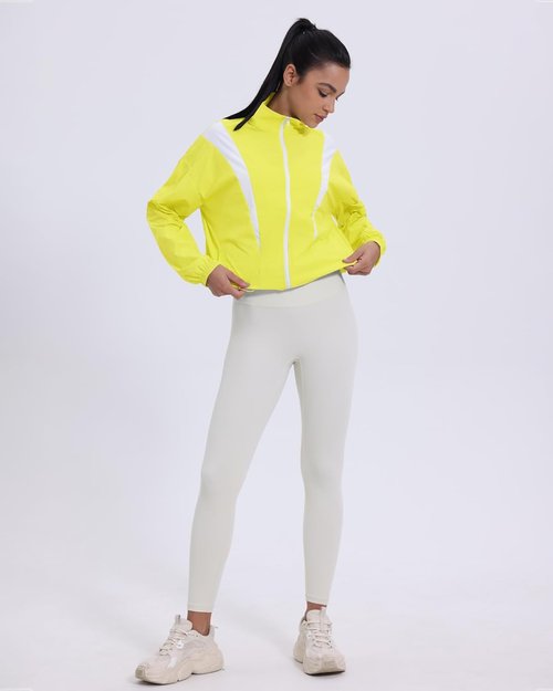 Locachy Women's Athletic Workout Jacket - Lightweight Cropped Full Zip for Running & Hiking