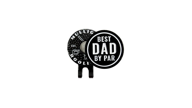MULLIGAN HOOLIGAN Best Dad by Par Golf Ball Marker + Magnetic Hat Clip Premium Metal Marker, Strong Magnetic Hold, Easy-to-See Design, Durable & Lightweight Golf Accessory, Unique Gift for Dad