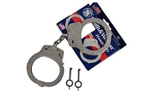 Smith and Wesson 100 - Chain Handcuff