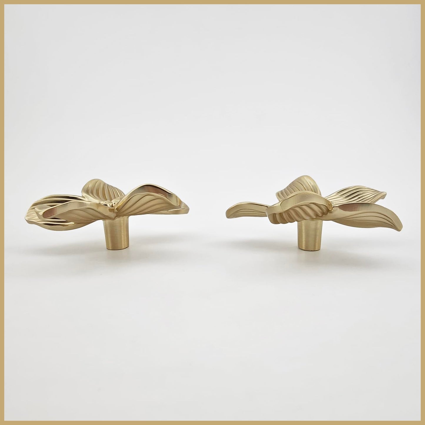 YEMCHI 2 Pack Gold Flower Knobs for Dresser Drawers, 2.36 inch Brushed Gold Cabinet Door Handles, Kitchen Cabinet Pulls for Drawer, Vanity Knobs of Bathroom Decoration Furniture Hardware (2 Flower)