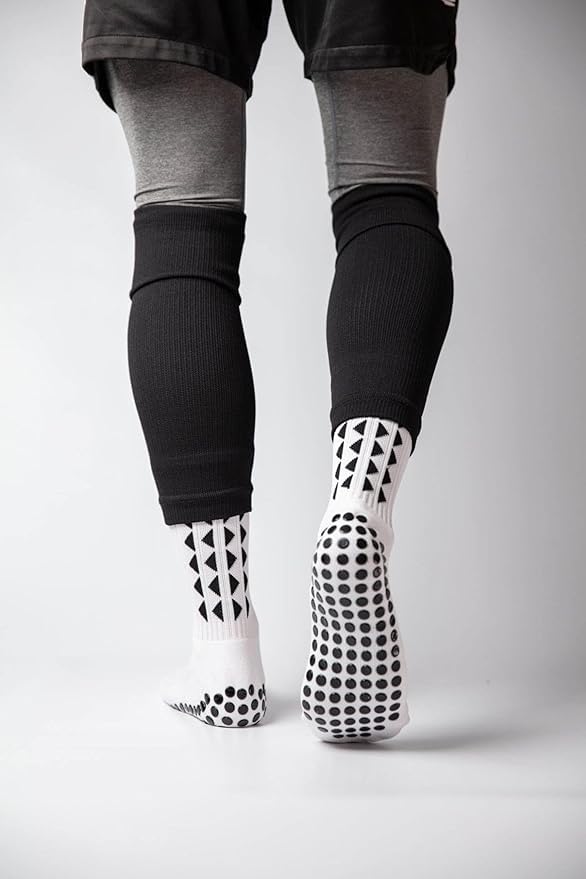 Gain The Edge Soccer Grip Socks - Large White 4pc Set