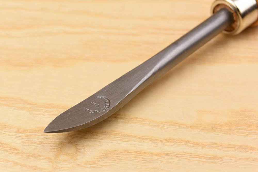 C.S. Osborne Spoon Bill Staple Puller #1066 - Perfect Hand Tool for Removing Nails and Tacks - Polished Forged Steel Blade - Essential for Upholstery Repair, DIY Leather Crafts - Made in USA