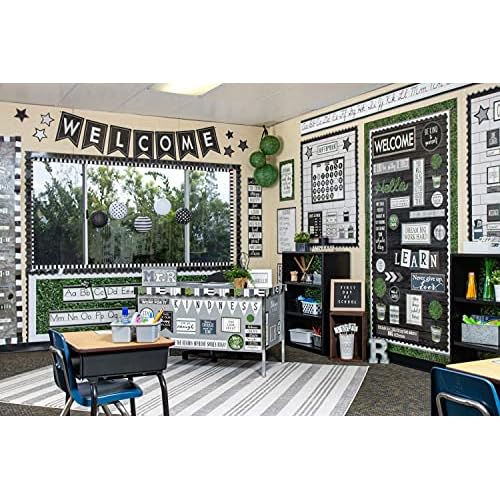 Teacher Created Resources Modern Farmhouse Black Pennants Die-Cut Border Trim