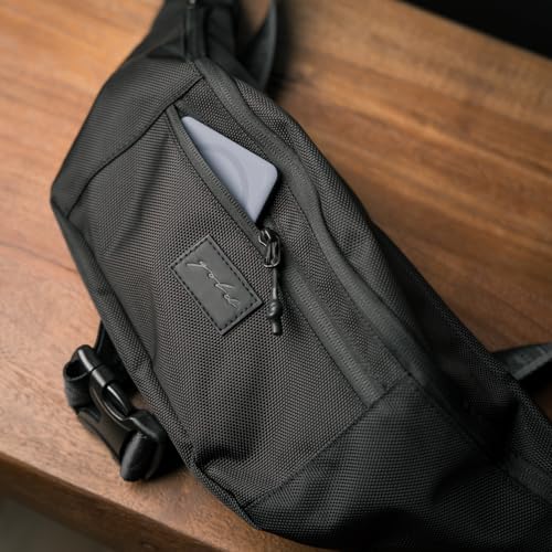 Gold BJJ Goshi Waist Pack Black - Fanny & Crossbody Bag for No-Gi Training