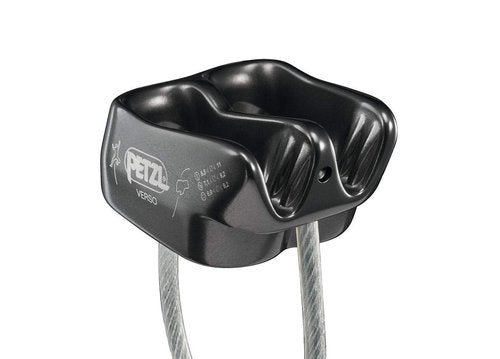 Petzl Verso Belay Device with Attache Screw-Lock Carabiner - Compact, Lightweight Belay Device, for One or Two Rope Strands While Climbing or Rappelling - Grey