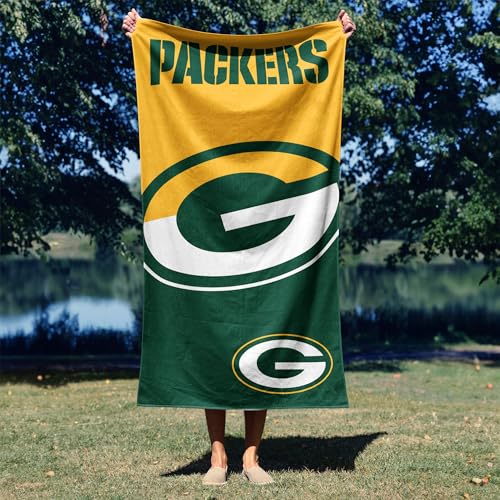 Green Bay Packers Microfiber Beach Towel - 30 x 60 Inches, Quick Dry, Sand Resistant, Lightweight, Incisor Design