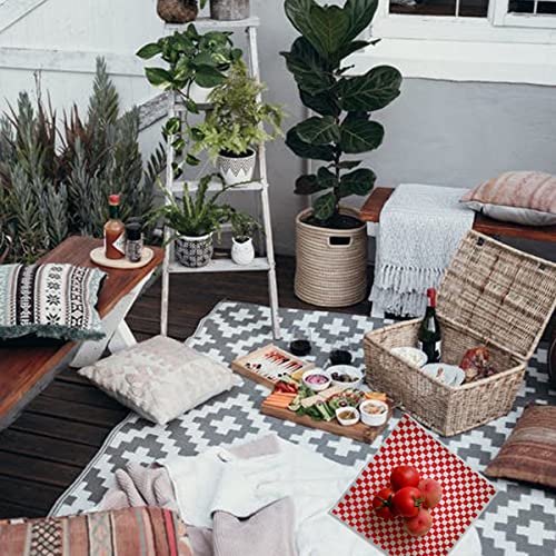 100 Sheets Red & White Checkered Deli Paper - 11.5"x11.5"