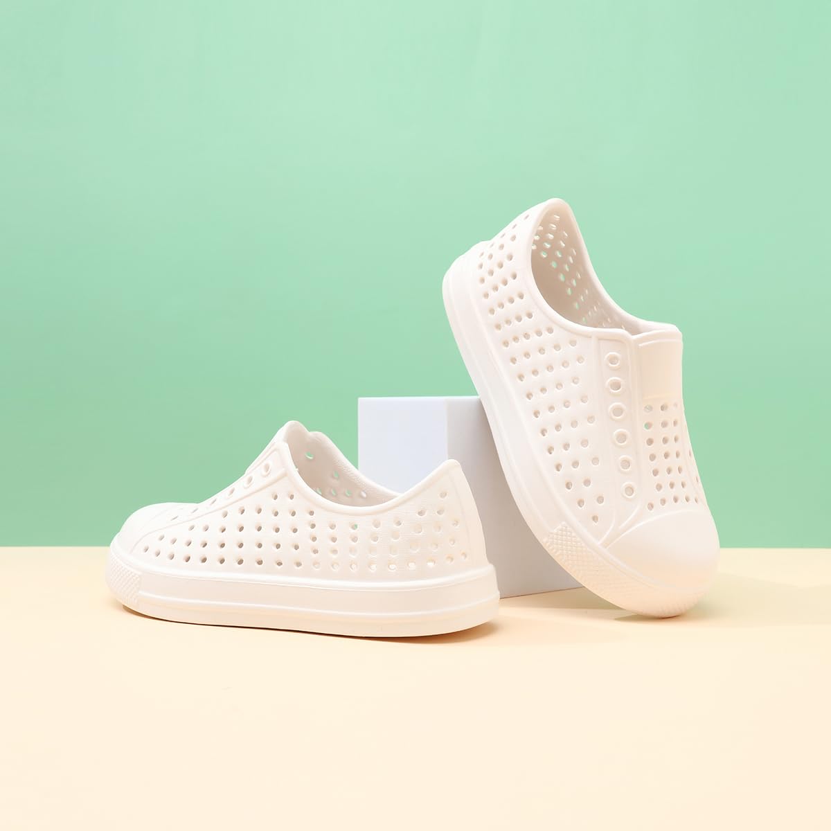 QLZ Toddler Kids Water Shoes for Boys Girls Garden Sandals Rubber Shoes Beach Sneakers, Slip-on Anti-Slip Lightweight Breathable Quick Dry Soft Flexible（Toddler/Little Kid/Big Kid） White