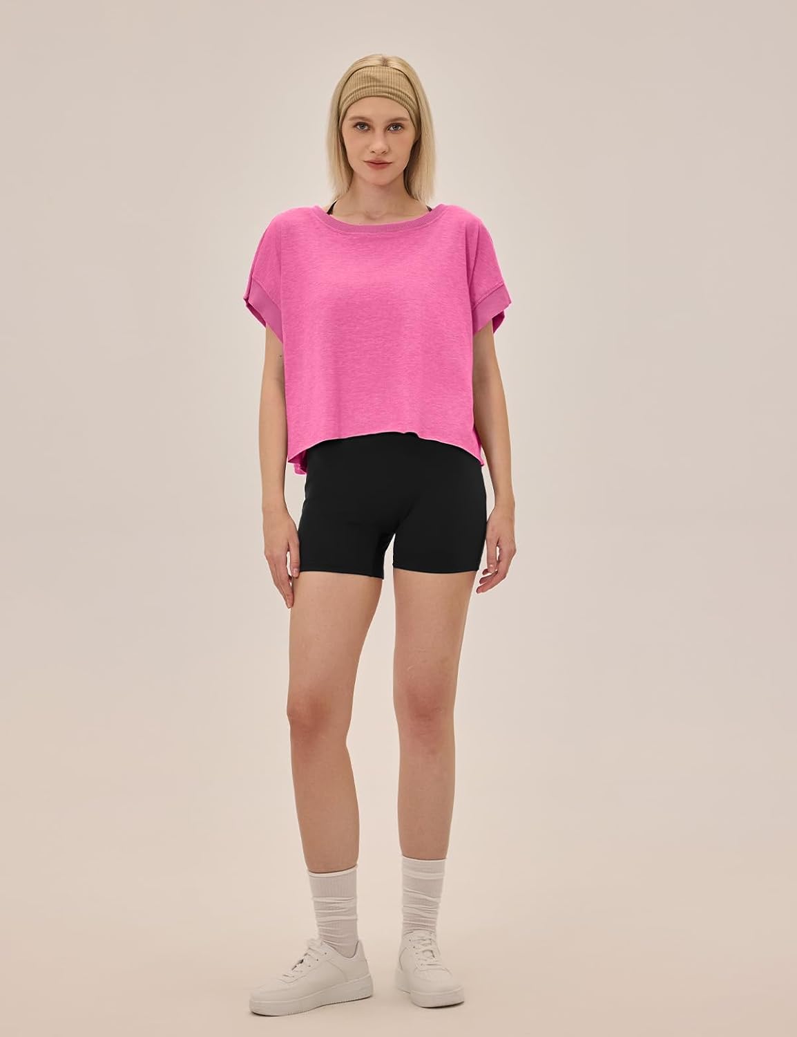 UNIANKIYA Workout Tops for Women - Open Back Loose Fit Athletic Crop Tee for Gym & Yoga | Short Sleeve