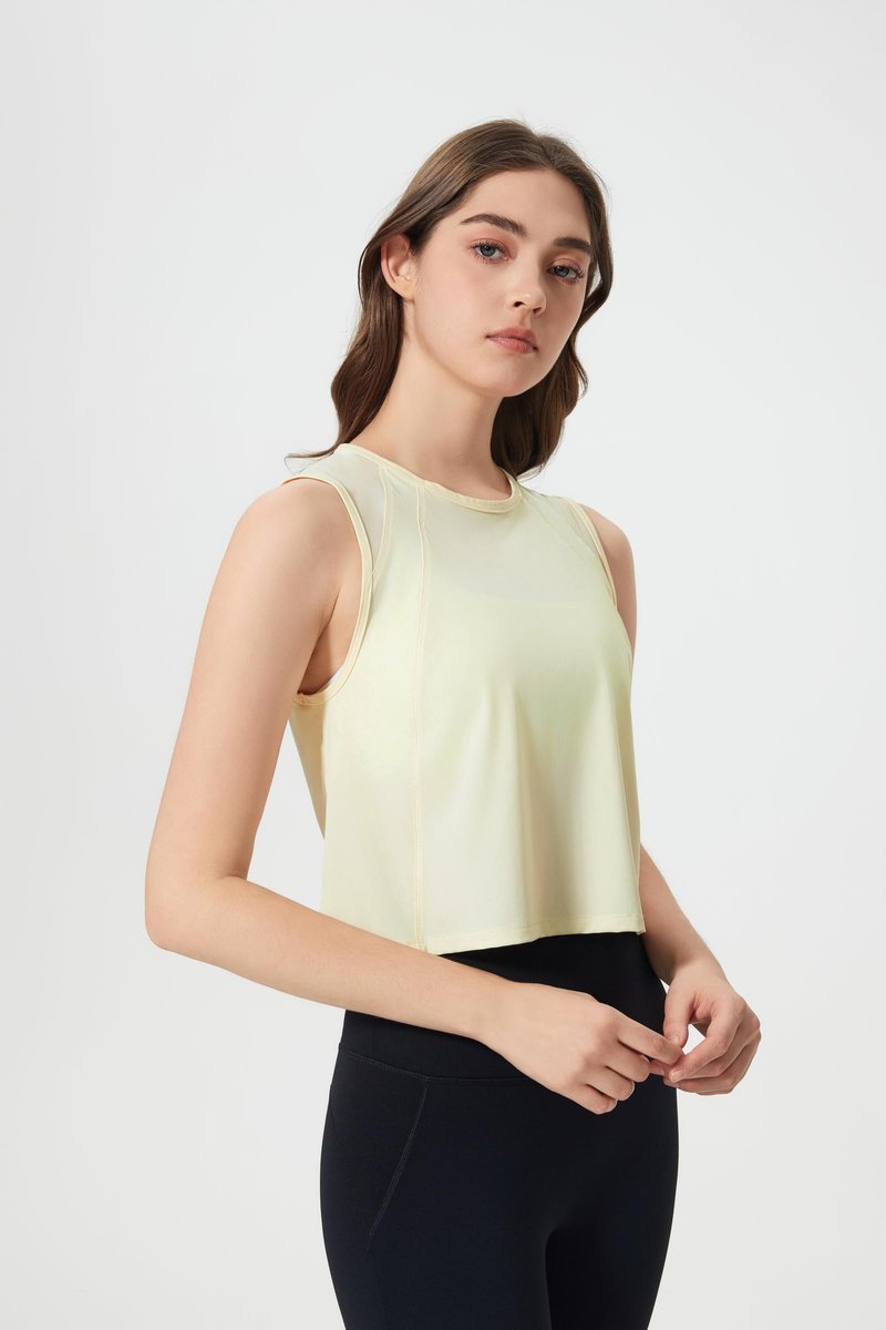 altiland High Neck Workout Crop Tops for Women, Open Back Athletic Gym Running Exercise Shirts (Soft Yellow,M)