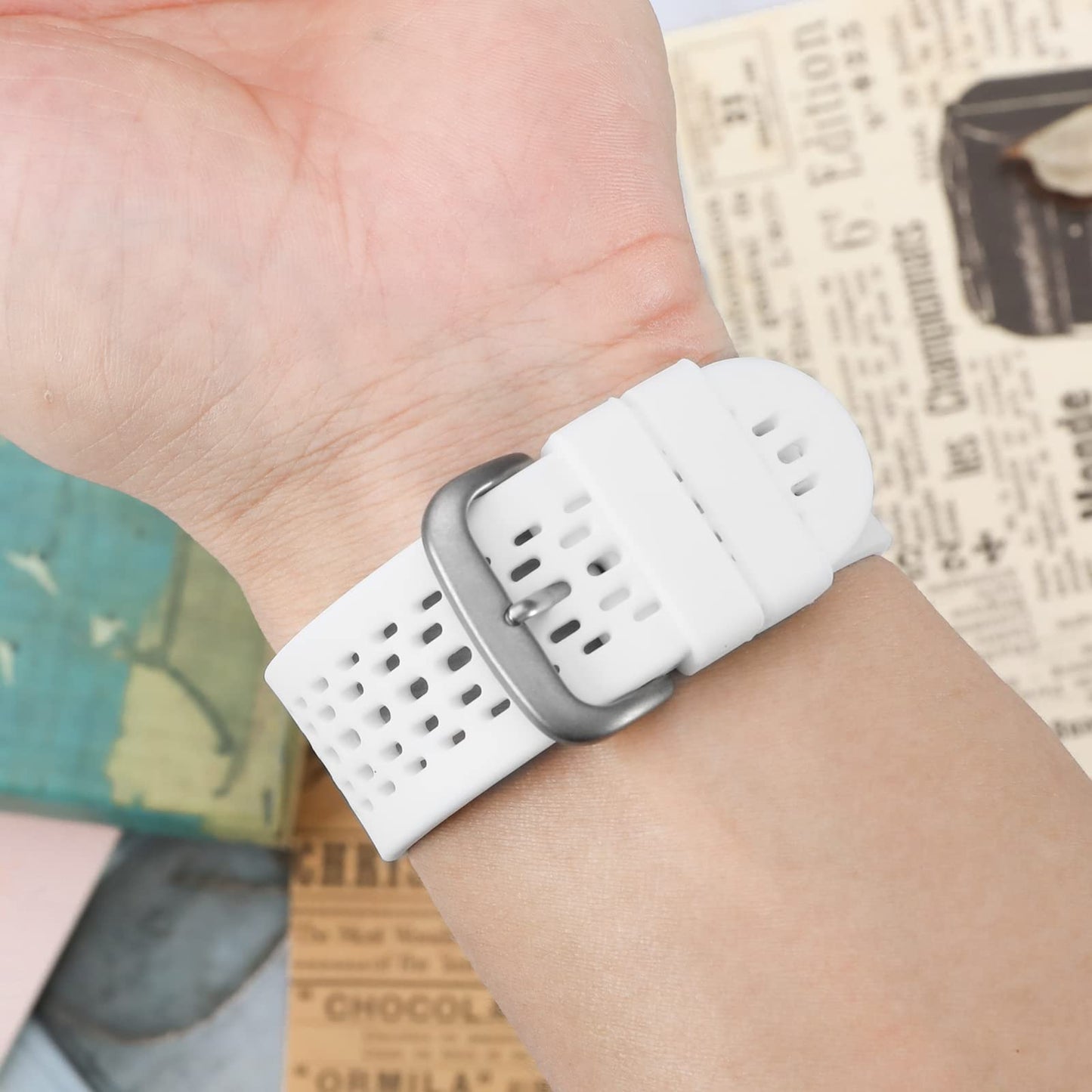 SING F LTD Silicone Watch Strap Compatible with Garmin Approach S2 /S4 Activity Trackers Quick Release Watch Band Replacement Wristband Bracelet White