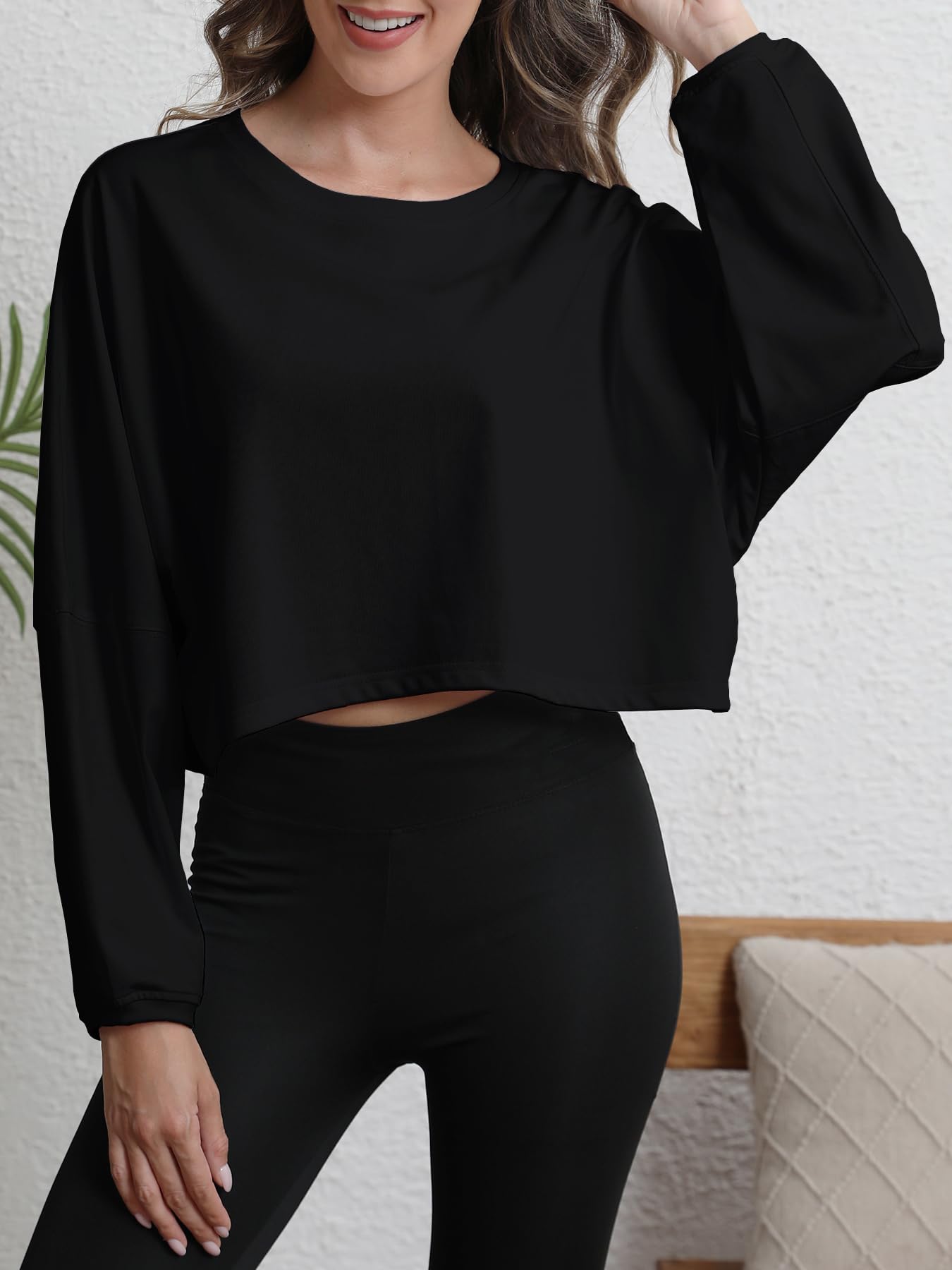 MATEAM Womens Cropped Sweatshirt Loose Fit Workout Tops - Crewneck Pullover Long Sleeve Casual Fashion Sweaters for Yoga Gym Fitness Black M