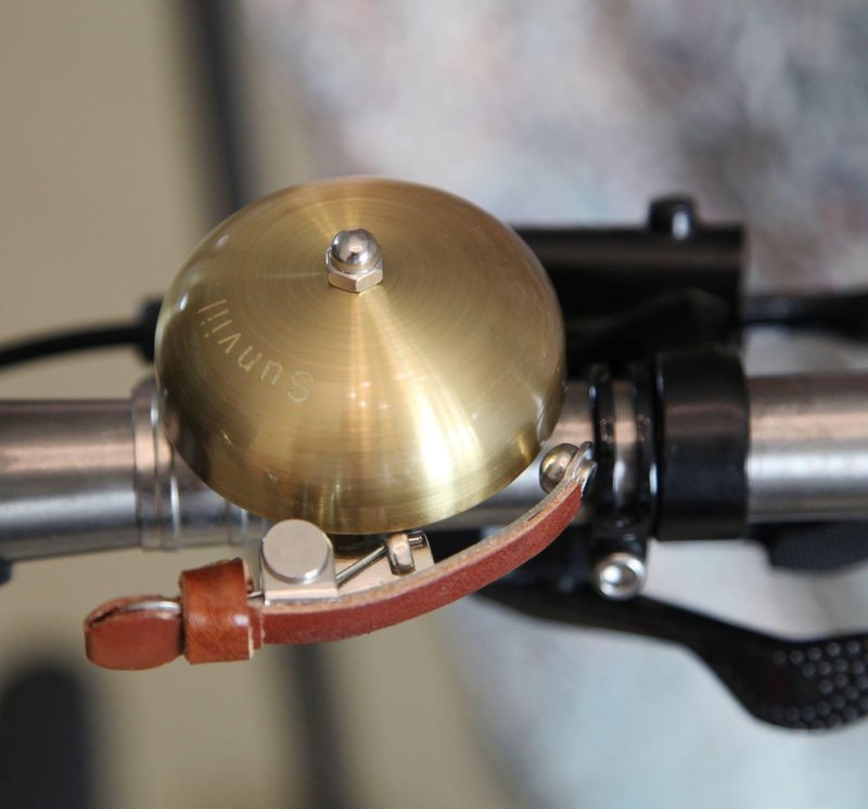 Sunviil Bike Bell Brass Bicycle Bell Produces a Clear resonant Sound, with Leather Finger Protection, Suitable for Handle 22.2-31.8mm City Bike Cruiser Road Bike Mountain Bike