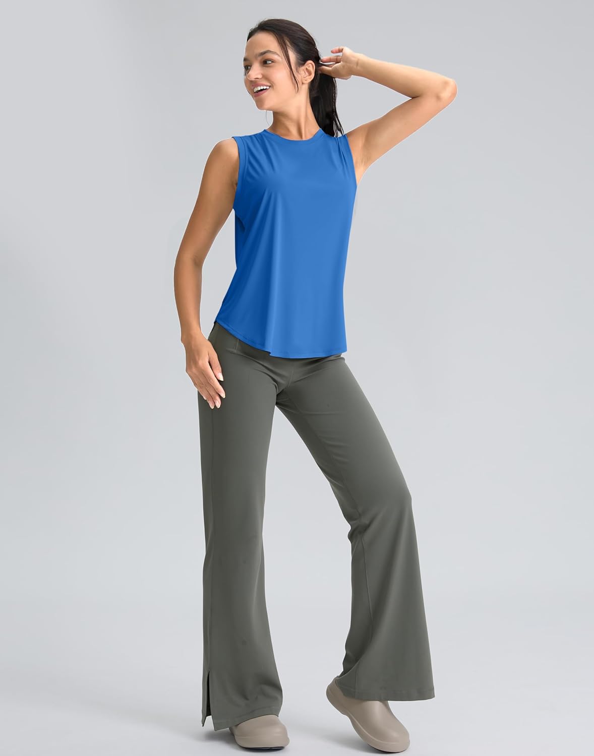SANTINY Women's Sleeveless Workout Tops - Breathable Lightweight Athletic Tank for Tennis & Yoga
