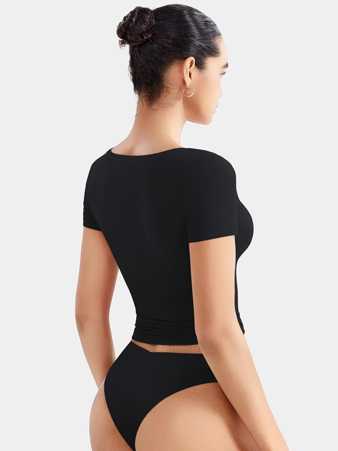 YEOREO Women's Slim Fit Scoop Neck Crop Top - Short Sleeve Double Lined T-Shirt in Black, Size L