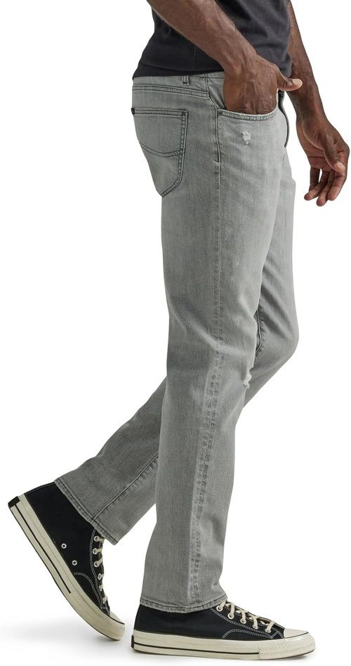 Lee Men's Extreme Motion Straight Taper Jeans - Comfortable Fit | Versatile Style for Everyday Wear