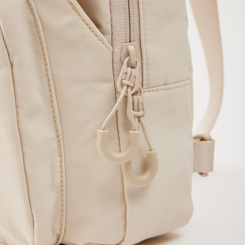 VAKAER Small Sling Bag for Women, Crossbody Bag with Adjustable Straps, Lightweight Chest Bag Daypack for Travel Hiking (Beige)