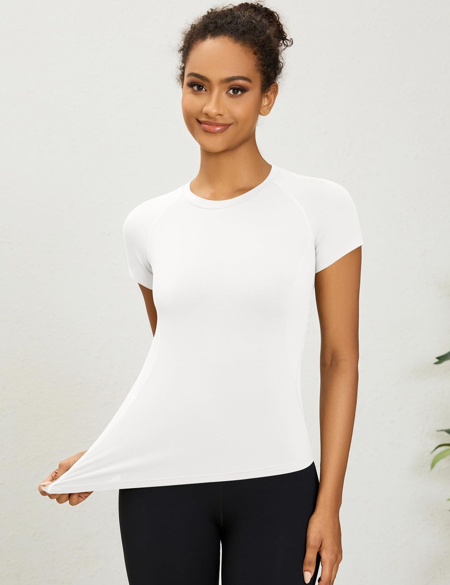 LOMON Women Short Sleeve Tops Quick Dry Workout Shirts Crewneck Raglan Slim Gym T Shirt Running Tennis Tees(2Pack Black/White,Small)