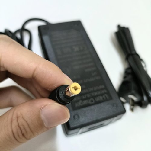 [Verified Fit] 25.2V 1A 0.8A Segway Ninebot Zing Scooter Charger 5.5mm Plug, for Zing E8 E10 E12/ C8 C9 C10 C20(NOT for A6) 25.2 Volt 1000mA 21.6V Lithium Battery Charger