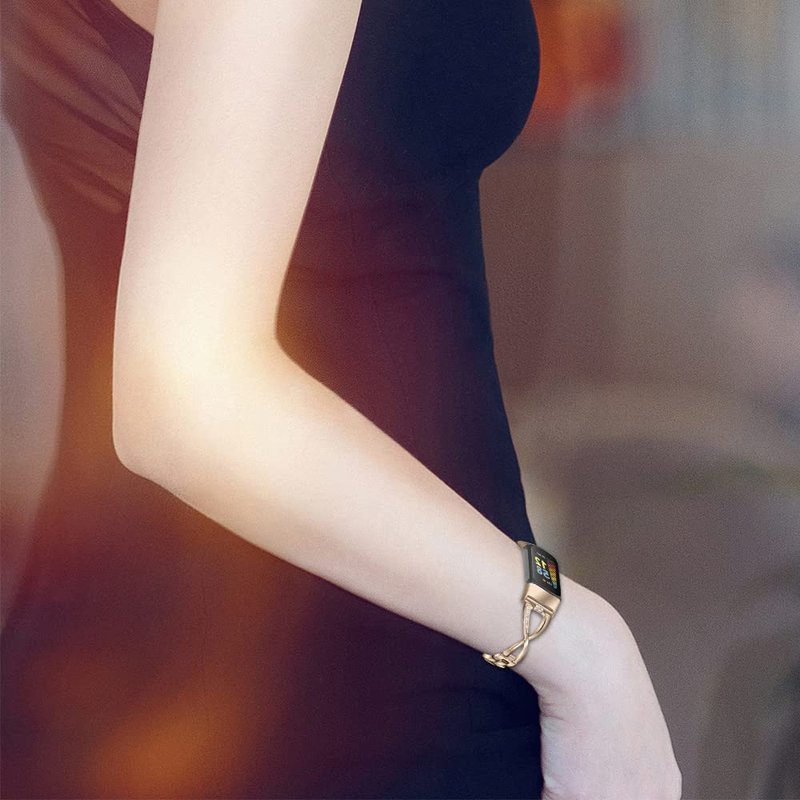 FitTurn Compatible with Fitbit Charge 5 Bands for Women Girl Metal Replacement Charge 5 Band Wristbands Strap with Bling Crystal Diamond Rhinestone Bracelet Bangle for Charge 5 (Vintage Gold)