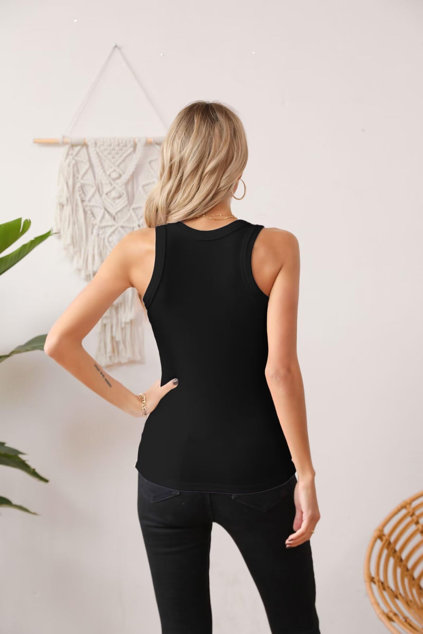 VICHYIE Summer Tanks for Women Sleeveless Tops Cami Top Shirt Ribbed Racerback Blouses Tee Black Large
