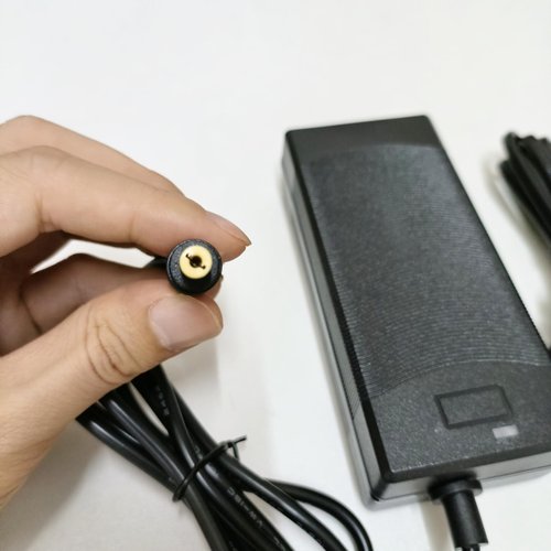 [Verified Fit] 25.2V 1A 0.8A Segway Ninebot Zing Scooter Charger 5.5mm Plug, for Zing E8 E10 E12/ C8 C9 C10 C20(NOT for A6) 25.2 Volt 1000mA 21.6V Lithium Battery Charger
