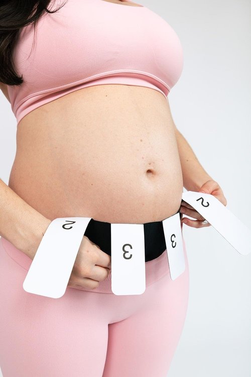 Belly Bloom Kinesiology Tape for Pregnancy (Black)