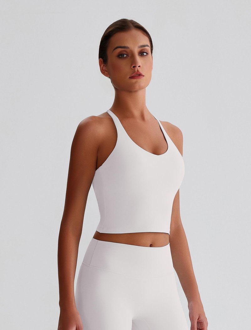 Workout Tops for Women with with Built in Bra Sleeveless Strappy Yoga Pilates Top Camisole Athletic Gym Tops White Small