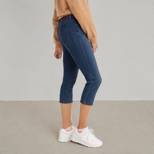 Levi's Women's 311 Shaping Capri Jeans - Flattering Fit for All Sizes | Stylish and Comfortable