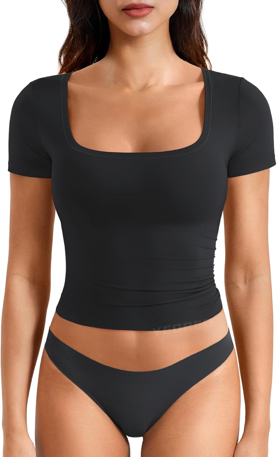 YEOREO Women's Slim Fit Scoop Neck Crop Top - Short Sleeve Double Lined T-Shirt in Black, Size L