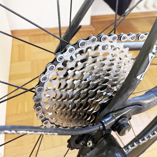 JFOYH Ultralight 11 Speed Cassette for Road Bike 11-32T Compatible with Shimano and Sram Standard HG Hub Driver, Original Gift Box Packing-Silver