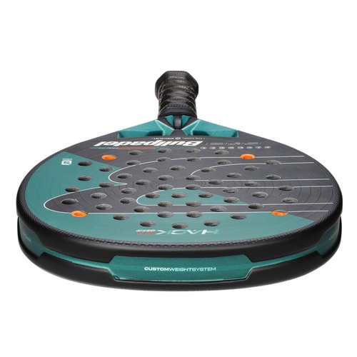 BULLPADEL Padel Racket HACK 04 Hybrid 2025 Paquito Navarro | Professional High Balance Pala Padel | TriCarbon 3D & MultiEva Core | Channel Aerodynamics & TriCore Stability | Dynamic Power & Control