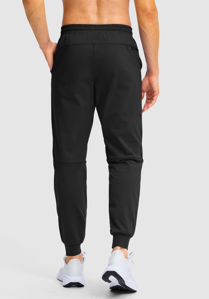 G Gradual Men's Fleece Lined Athletic Pants with Zipper Pocket Winter Warm Joggers Water Resistant Running Sweatpants for Men(Black,M)