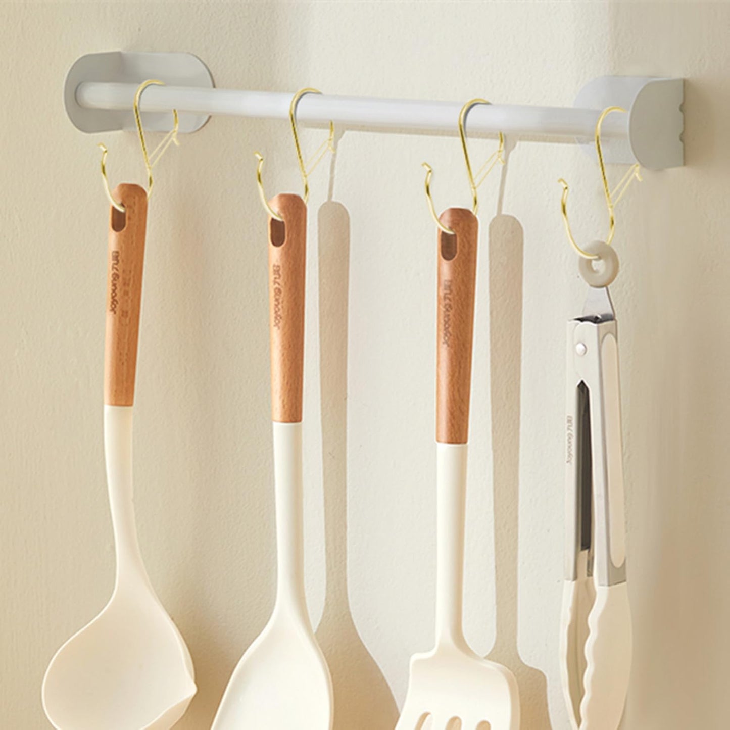 Heavy Duty Large S Hooks, 4.96 inch Large S Hooks, Set for Hanging Plants, Kitchen Cabinet Handles,s Hooks Buckle Side is Suitable for mostrods,Less Than 1.2inch in diamete mostrods (Gold-4pcs)