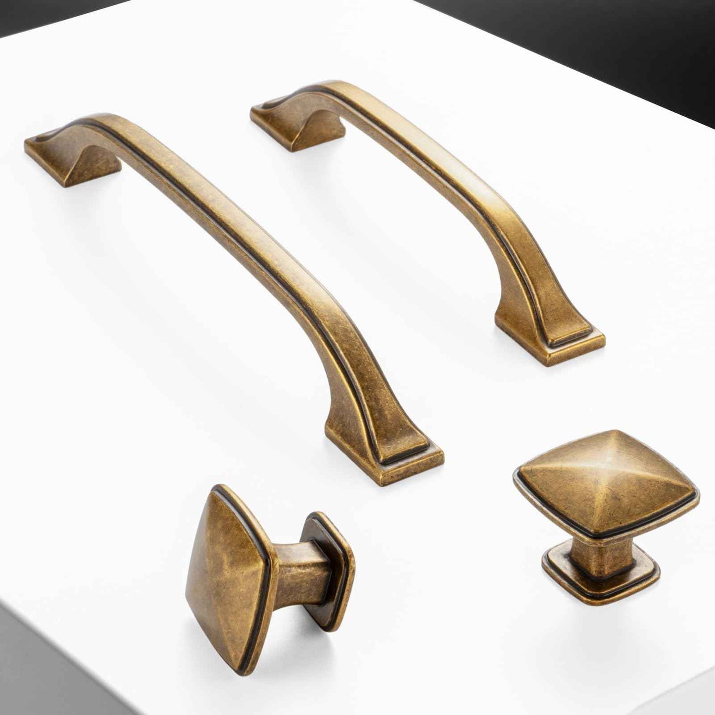 BEROSSA Antique Brass Cabinet Knobs Vintage Brass Drawer Knobs, 10 Pack 1-1/4 Inch, 1990 Square Single Hole Cabinet Pulls for Kitchen Cabinets Drawers Bedroom Dresser Cupboard Bathroom Vanity