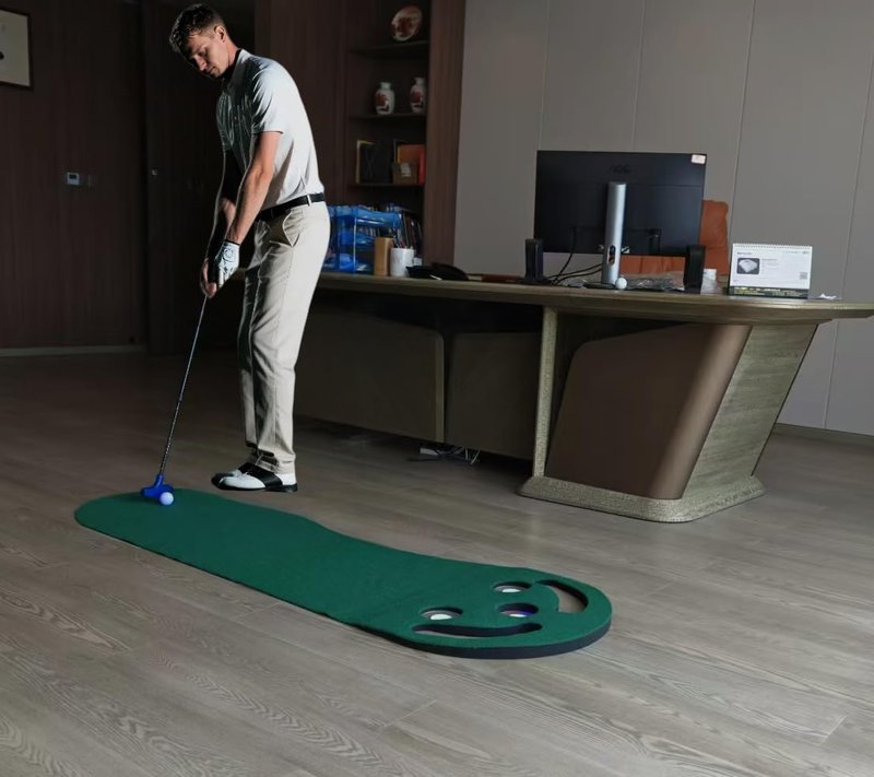 NUOERSAI Grassroots Par Three Putting Gree Indoor Golf Putting Mat, Indoor Putting Green, Golf Training Aid and Putting Practice Game – Help You Recapture the Feel of a Real Course