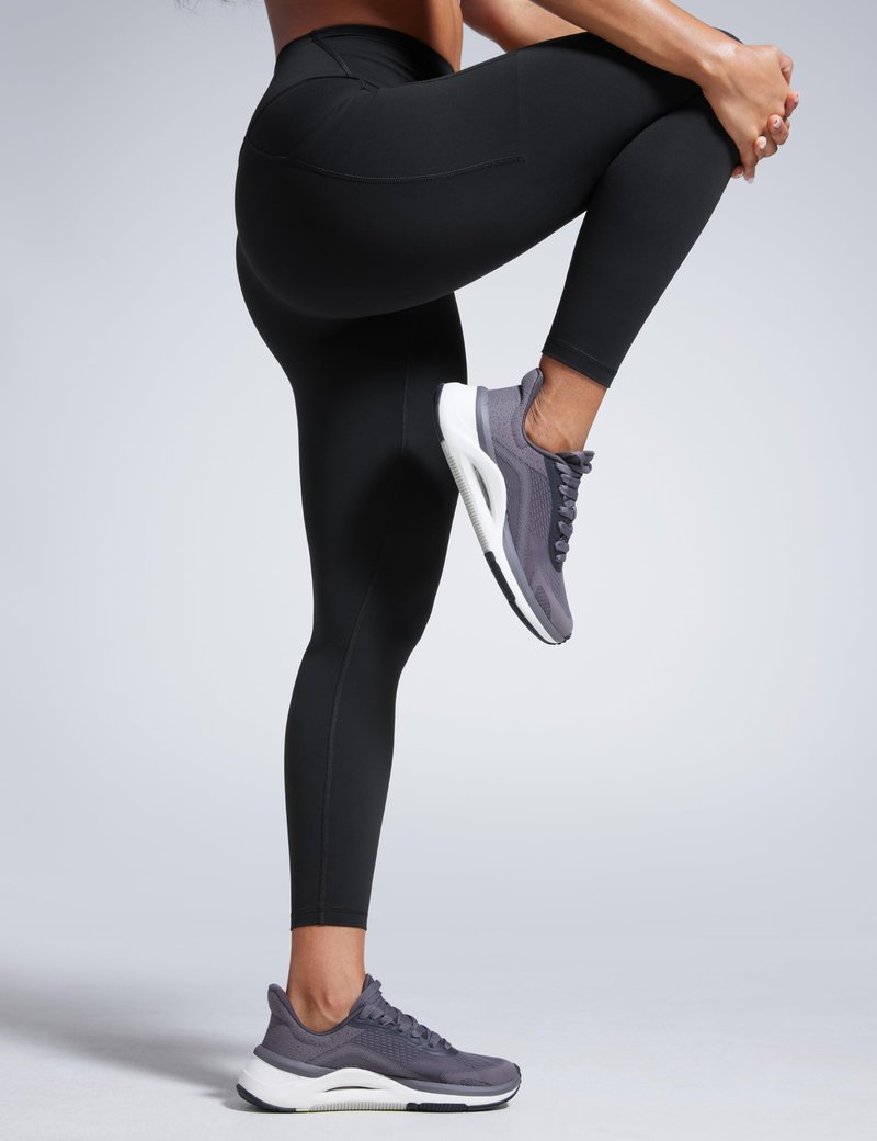 CRZ YOGA Butterbreeze Workout Leggings Pockets 25'' - High Waisted Athletic Gym Running Womens Yoga Pants Tummy Control Black Large