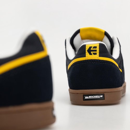 Etnies Marana – Iconic Pro Skate, Reinforced Michelin Cupsole, Cushioned Feel, 3X More Durable - Navy/Gum/Yellow - 8