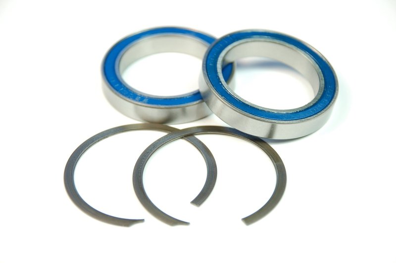 Wheels Manufacturing BB30 Bearing and Clip Kit