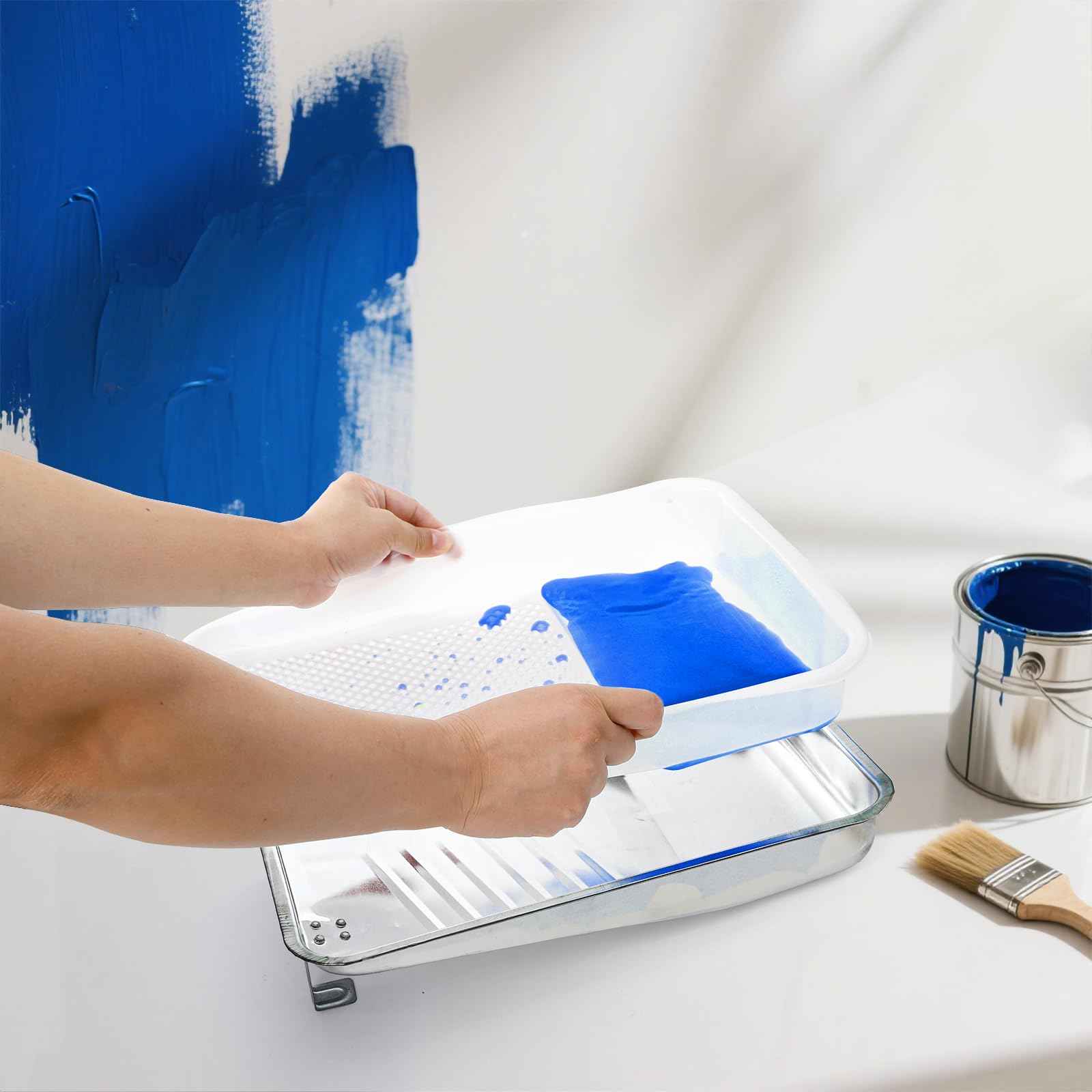 Jucoan 9 Inch Paint Tray and Liners Set, 20 Pcs Plastic Paint Tray Liners and 1 Pc Metal Paint Roller Tray, Easy to Clean Paint Pan with Disposable Paint Pan Liners for for DIY Home Wall Painting