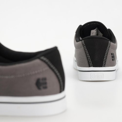 Etnies Jameson 2 Eco Sustainable Skate Style, Reinforced Cupsole, Cushioned Feel, Everyday Sneakers, Vegan - Dark Grey/Black/Red - 9.5