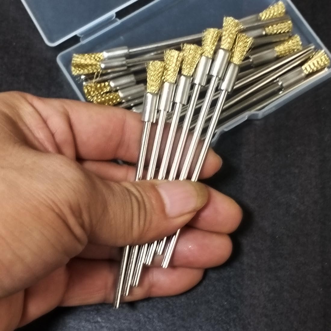 Luo ke 20 Pcs Extended Shank Brass End Brushes, 1/8'' Extra Long Shank Pen Shape Rust Paint Removal Bits Wire Brush for Rotary Tools